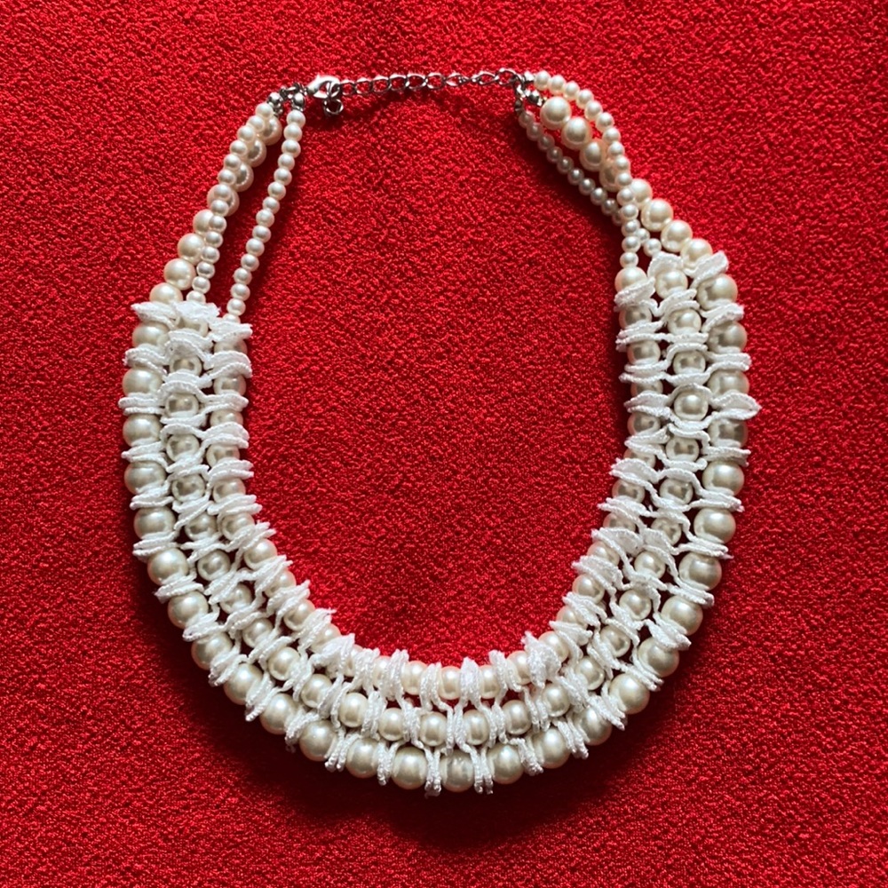Pearl necklace 20 inches around